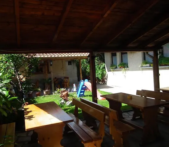 Olimpiya Casa de hóspedes Sveti Vlas